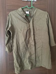 New Branded Vero Moda Olive Green Top ✨💚