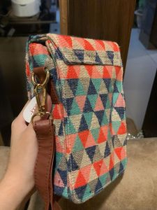 Geometric Pattern Crossbody Bag