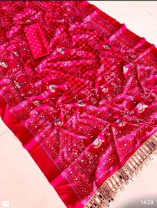 Vibrant Pink Bandhani Saree with Mirror Work