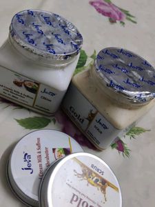 COMBO OFFER Jeva Cream &amp; Gold Scrub Set