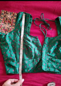 Green Embroidered Saree with Blouse Piece