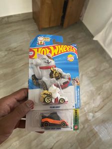 Hot Wheels Feline lucky and pagani gift combo