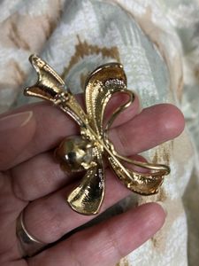 Sale!!Vintage Bow Brooch