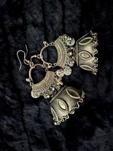 Oxidized Mother of pearl Silver Jhumka Earrings