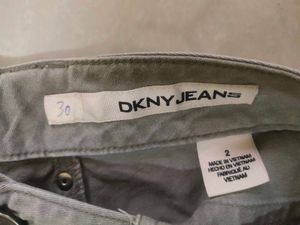 Imported DKNY Cargo Capri
