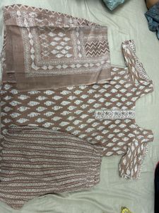 Women's Ethnic Cotton Kurta and Pants Set