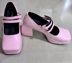 heel sandal
