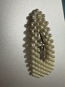 Pearl Embellished Hair Clips Set