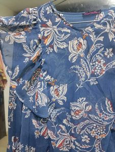 Chic Floral Print Blouse