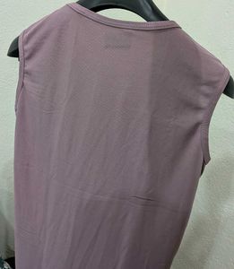 Sleeveless Graphic Print T-Shirt