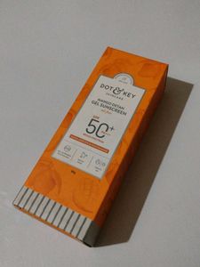 DOT & KEY Mango Detan Gel Sunscreen SPF 50+