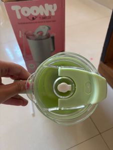 Insulated Tumbler with Straw