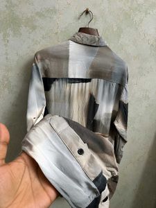Trends Brand New Abstract Shirt
