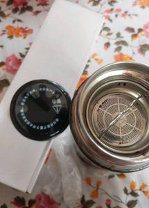 Black Vacuum Insulated Bottle
