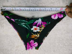 Tropical Floral Print Bikini Bottom 🖤
