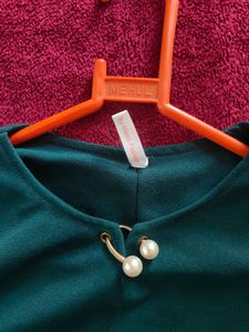 new Green Cutout Detail Top