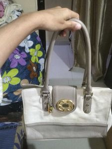 Stylish Two-Tone Handbag