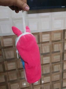 🍼 Cute Baby Feeder Cover