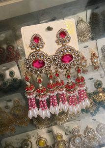 Premium earrings