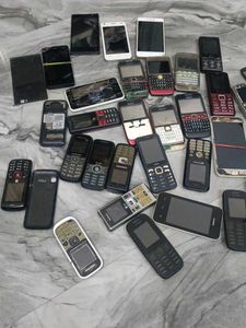 Mixed Lot of Mobile Phones