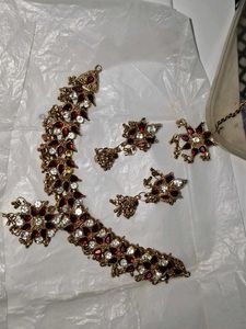 Elegant Indian Jewelry Set