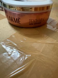 Lakme Peach Milk Moisturizer