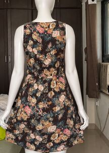 Chic Floral Print Wrap Dress