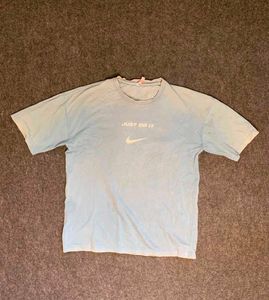 Nike "Just Do It" Graphic T-Shirt