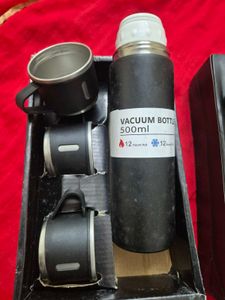 Vacuum Flask Set with 3 Cups
