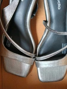 Zudio Silver Strappy Sandals