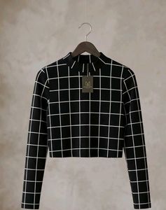 Trendy Black & White Grid Crop Top