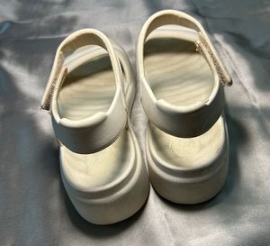 Comfortable White Platform Sandals