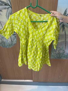 Vibrant Kurta with Floral Print