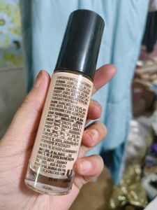 Lakme Forever Matte Longwear Foundation SPF 15