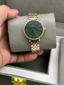 Daniel Wellington Ladies WatchFirst Copy