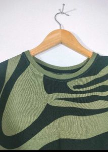 Abstract Print T-Shirt