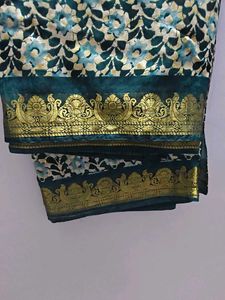 Beautiful Floral Print Sareewith collar neck blous