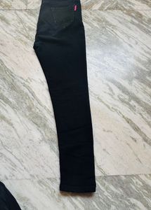 Classic Black Skinny Jeans