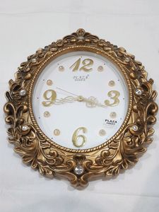 Wall Clock &amp; Decor ⏰️