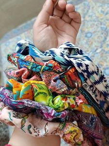 Beautiful Multicolour Tail Scrunchies Combo Of 6