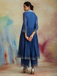 The Loom Blue Embroidered V-Neck Kurta