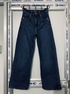 High Waisted straight Leg Jeans