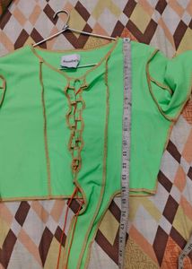 Green Long Sleeve Crop Top
