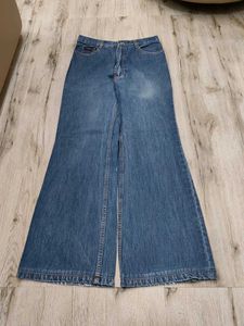 Ma6078 Cool Man bootcut jeans waist 28 inches