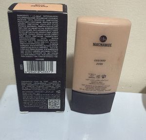 Huda Beauty Easy Blur Foundation - Custard