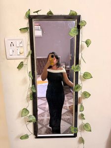 Chic Off-Shoulder Black Dress