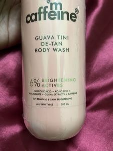 mCaffeine Guava Tini De-Tan Body Wash