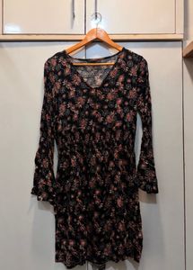 Floral Print V-Neck Mini Dress