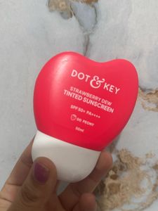 Dot &amp; Key Strawberry Dew Tinted Sunscreen