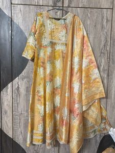 Floral Print Kurta Set with Dupatta